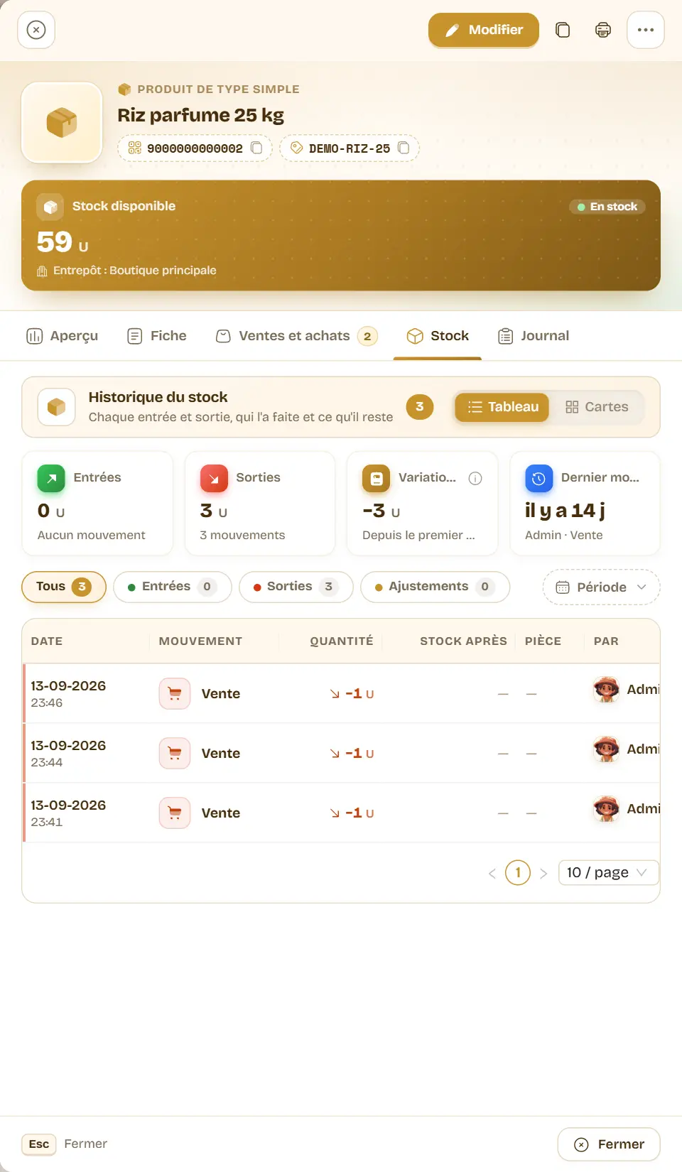 Le tiroir d’un produit ouvert sur son historique de stock : entrées, sorties, variation nette, et chaque mouvement avec son auteur.