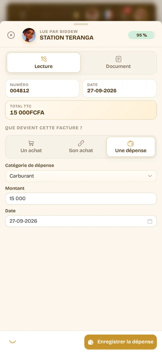 Une facture lue par Biddew sur un téléphone : confiance, numéro, date, total, choix d’une dépense et catégorie Carburant